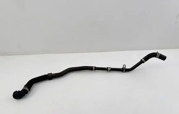 Mercedes-Benz C W205 Coolant pipe/hose A0089977389