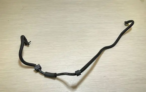 Breather/breather pipe/hose