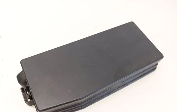 Opel Antara Fuse box cover 96821093