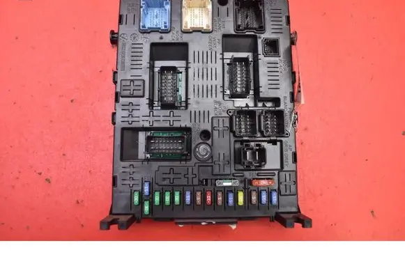 Citroen Berlingo Fuse box set 9664058780