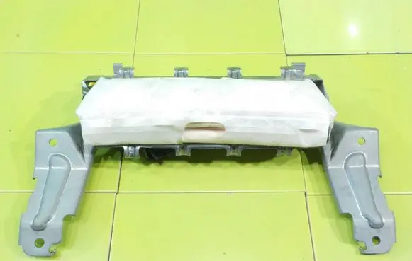 Mitsubishi Outlander Knee airbag 7030A31753