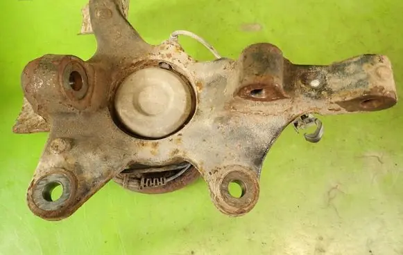 Mercedes-Benz Vito Viano W447 Front wheel hub spindle knuckle A4473320501