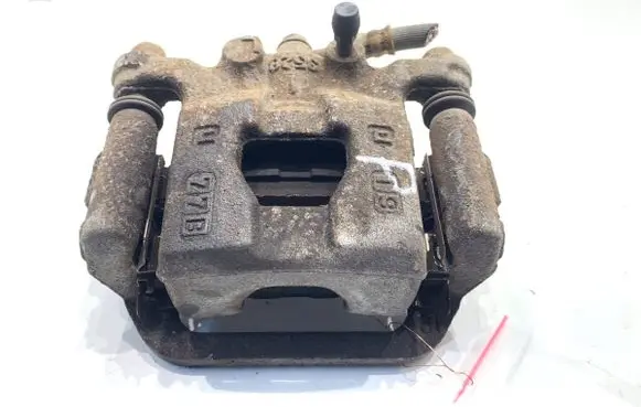Nissan Juke I F15 Rear brake caliper 