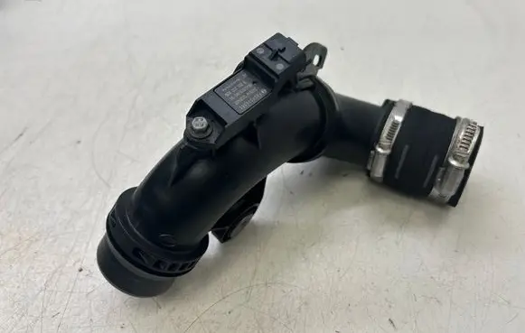 Intercooler hose/pipe
