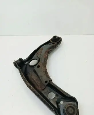 Toyota Yaris Front lower control arm/wishbone