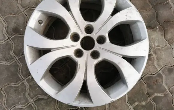 Citroen C5 R17 alloy rim 9656877580