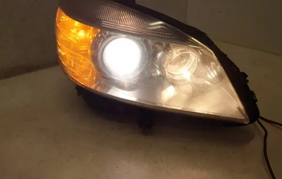 Mercedes-Benz C W204 Headlight/headlamp A2048200259 2048200259