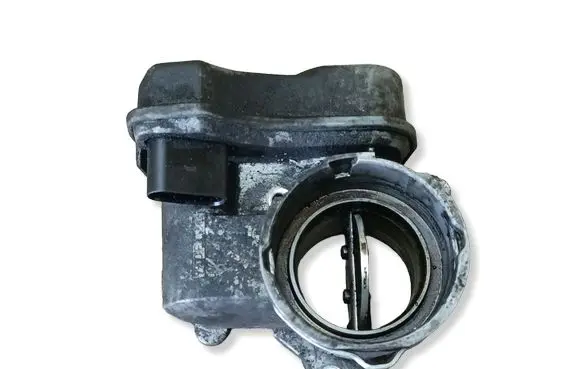Volkswagen PASSAT B6 Throttle valve 03G128063B