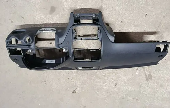 Mercedes-Benz C W204 Dashboard A2046803987