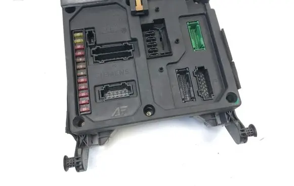 Volkswagen Sharan Fuse module S108145100G 7M0962258H 97VW14B205AC