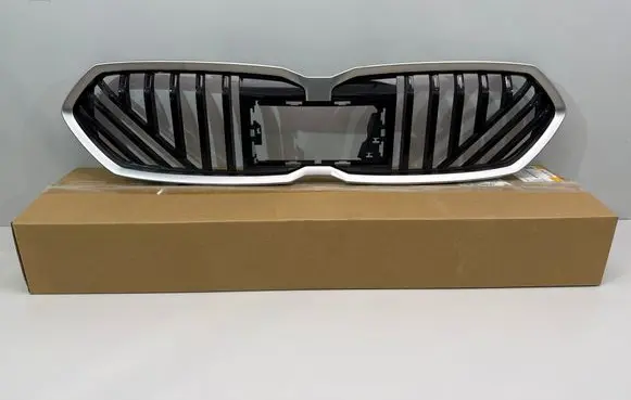 BMW 1 F70 Front grill 5A35D15
