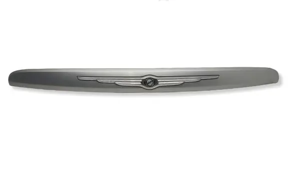 Chrysler Pacifica Trunk door license plate light bar 13425100