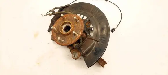 Toyota RAV 4 (XA50) Front wheel hub
