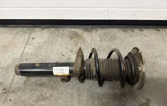 BMW 4 F32 F33 Front shock absorber/damper 6856632