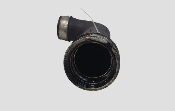 Volkswagen PASSAT B6 Engine coolant pipe/hose