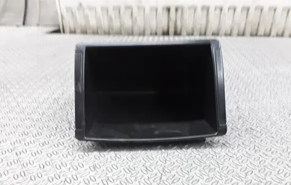 Skoda Octavia Mk2 (1Z) Dashboard storage box/compartment 8103173