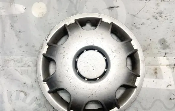Renault Scenic I R15 wheel hub/cap/trim 