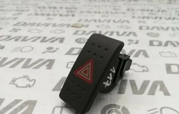 Suzuki SX4 Hazard light switch 06019