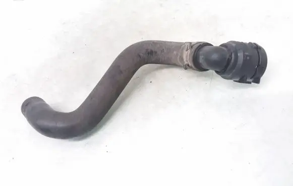 Volkswagen Touran I Engine coolant pipe/hose 1T0122073L