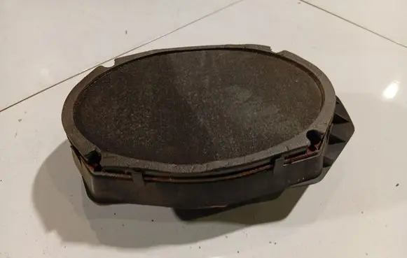 Dodge Stratus Front door speaker