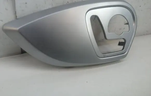 Mercedes-Benz ML W164 Front door seat control surround trim 309214