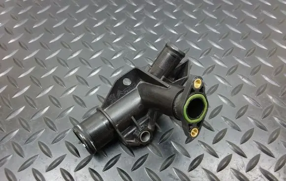 Citroen DS4 Engine coolant pipe/hose 9684589080