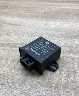 Mercedes-Benz E W211 Light module LCM 2118703126