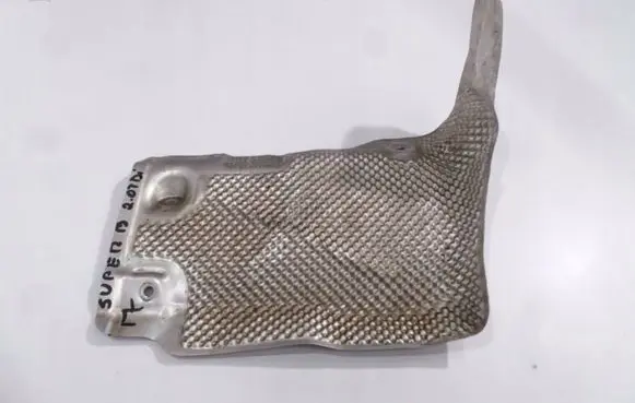 Skoda Superb B8 (3V) Exhaust heat shield 5Q2423981L
