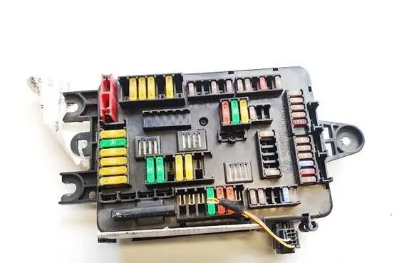 BMW 3 F30 F35 F31 Fuse box set 938907001 19561000001