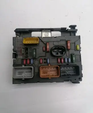 Peugeot 207 BSM Control unit 9664055780 L1100030408 S20428026