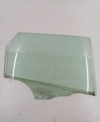 Mazda 3 I Rear door window glass