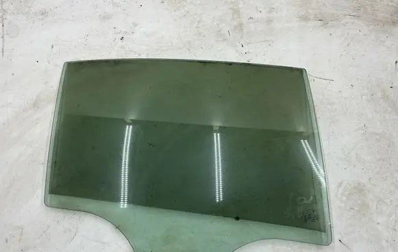 BMW 7 F01 F02 F03 F04 Front door window glass four-door 43R001026