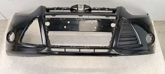 Ford Focus Front bumper BM5117757 Z2382