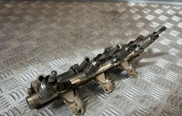 Fuel main line pipe