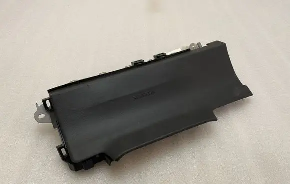 Lexus RX 450H Knee airbag TG13D04001 0589P1000739