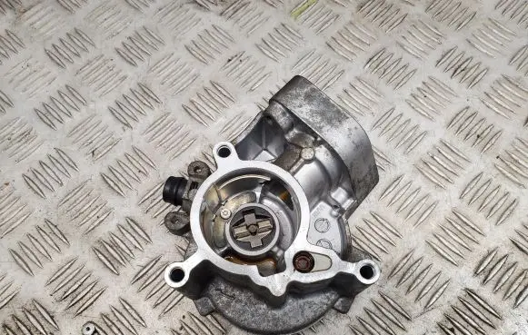 Audi A6 S6 C7 4G Vacuum pump 06L145100F