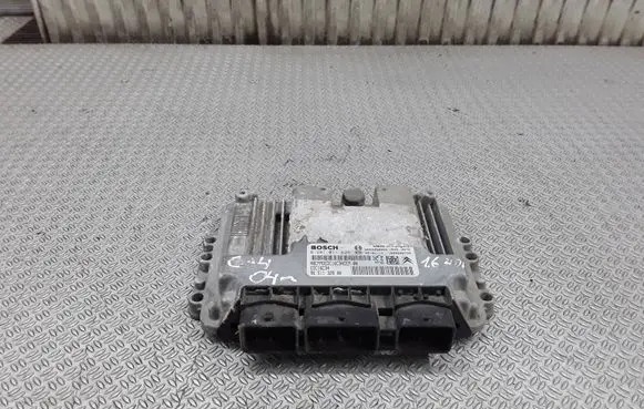 Citroen C4 I Engine control unit/module 0281011629