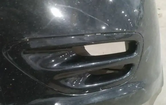 Subaru Legacy Front bumper lower grill 