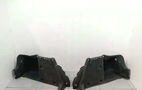 Skoda Octavia Mk3 (5E) Front door card panel trim