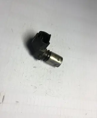Volvo V70 Crankshaft position sensor 8627355 0296001210