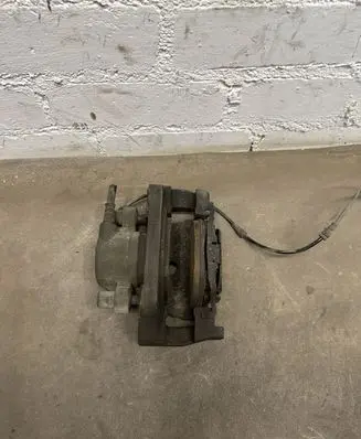 BMW X5 E70 Front brake caliper