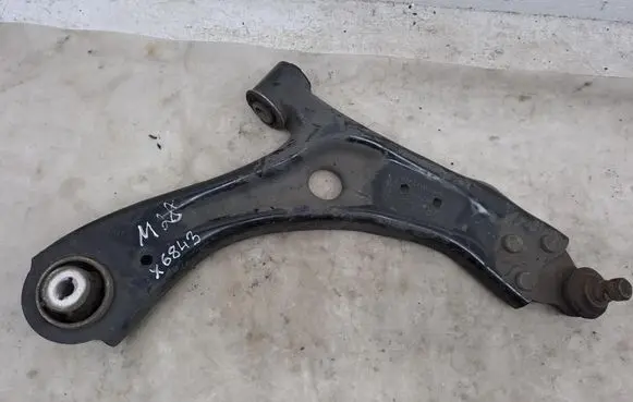 Ford Focus Front lower control arm/wishbone JX613A423
