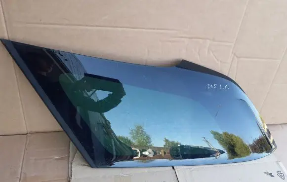 Citroen DS5 Rear side window