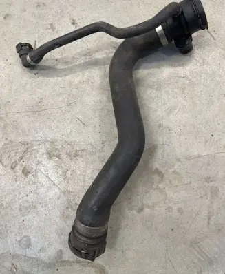 BMW 5 E60 E61 Engine coolant pipe/hose 17127799747 779974