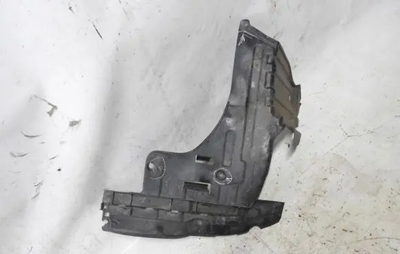 Suzuki SX4 Engine splash shield/under tray ouh98