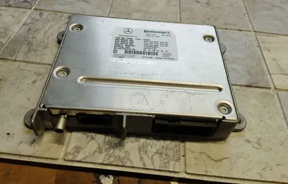 Mercedes-Benz S W221 Bluetooth control unit module A2218708992 A2218703126 A0004423960