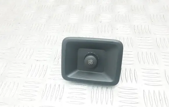 Volvo XC90 Climate control unit 39874280