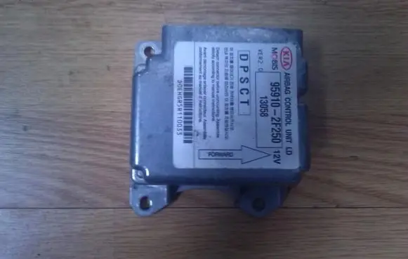 KIA Cerato Airbag control unit/module 959102f250 95910-2f250