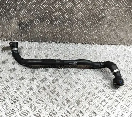 Volvo XC40 Engine coolant pipe/hose 32325219