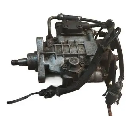 Audi A4 S4 B5 8D Fuel injection high pressure pump 028130115A 0460404969